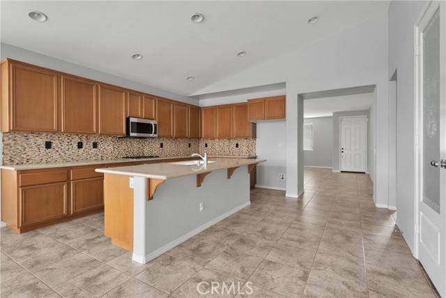 Hesperia, CA 92344,13204 Monrovia Street
