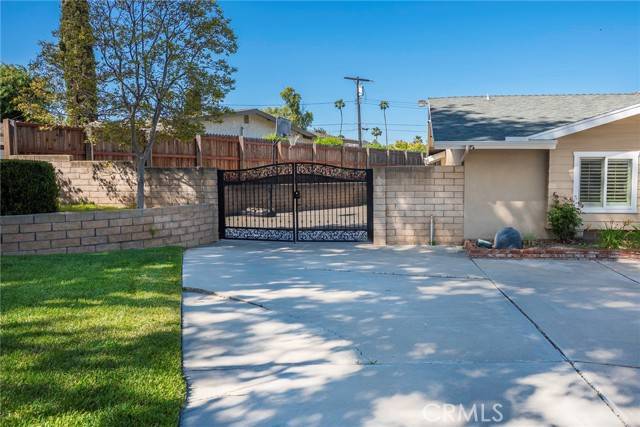 Riverside, CA 92506,6023 Academy Avenue
