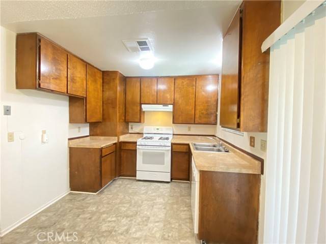 Riverside, CA 92503,9304 California Avenue