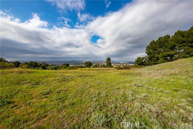 Newhall, CA 91321,19210 Beachgrove