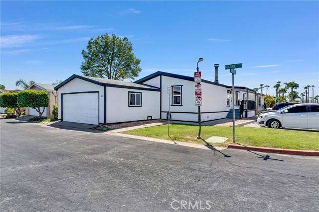 Perris, CA 92571,80 Dawes #111