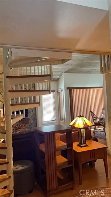 Mammoth Lakes, CA 93546,402 Snowcreek Road #402