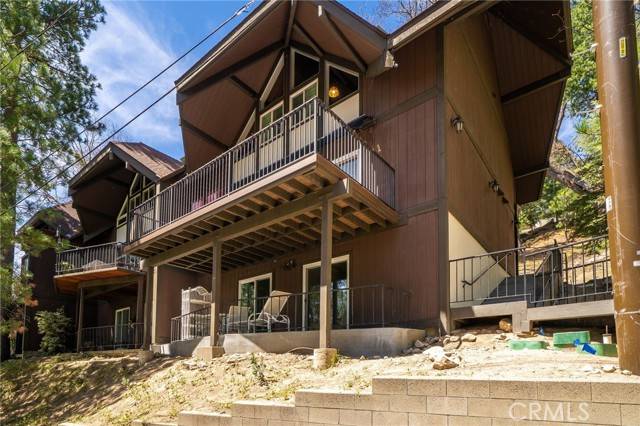 Lake Arrowhead, CA 92352,966 Willow Creek Road #14