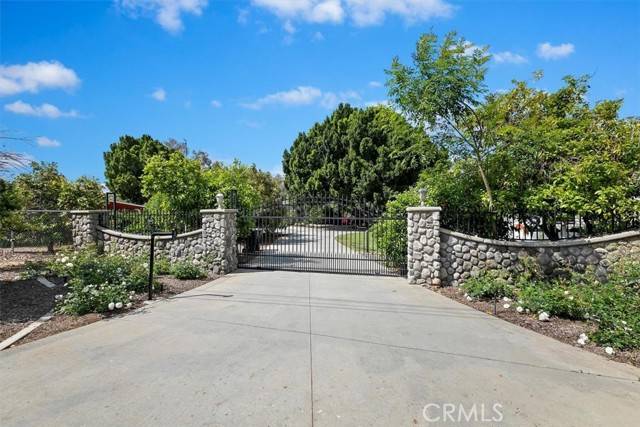 Riverside, CA 92504,2190 St Lawrence Street