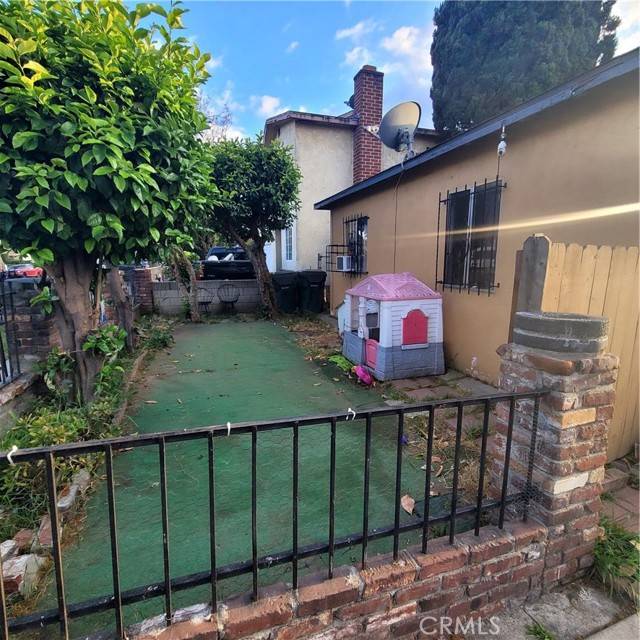 Bell Gardens, CA 90201,6527 Marlow Avenue