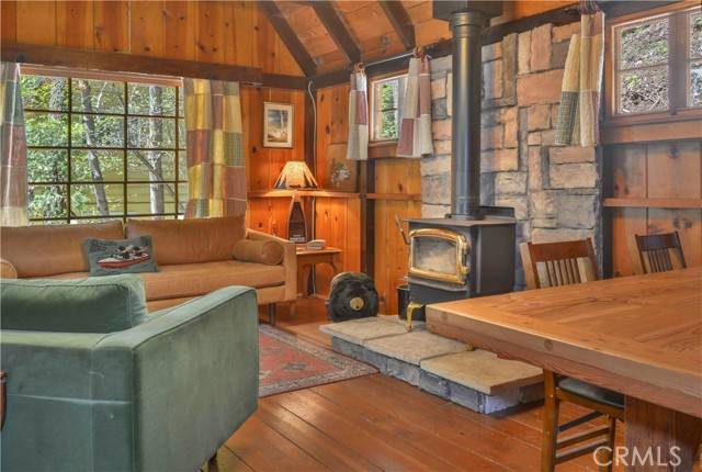 Lake Arrowhead, CA 92352,230 Fremont Road