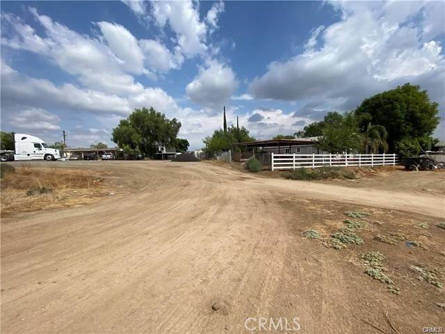 Perris, CA 92570,0 Maguglin
