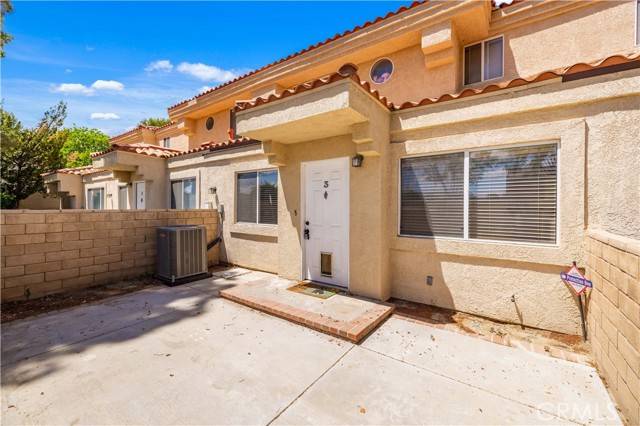 Lancaster, CA 93536,43413 30th Street #3