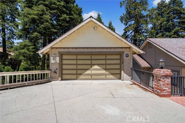 Lake Arrowhead, CA 92352,179 Chippewa Lane