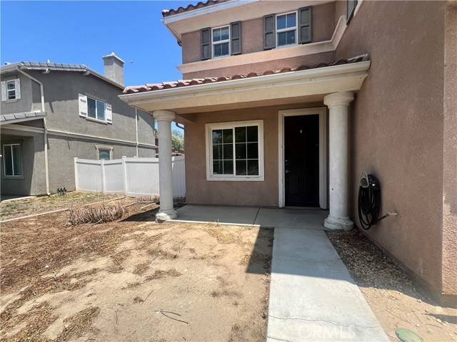 Perris, CA 92571,938 Sparrow Way