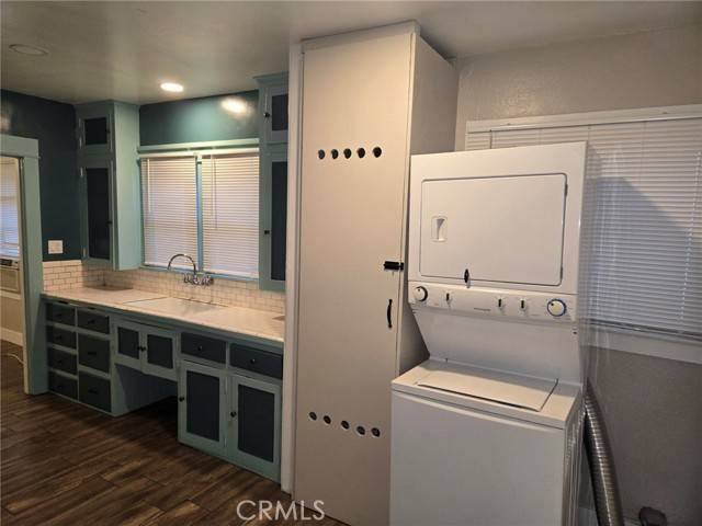 Upland, CA 91786,430 E Arrow