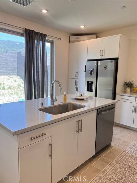 Fontana, CA 92336,16032 Sunny Court