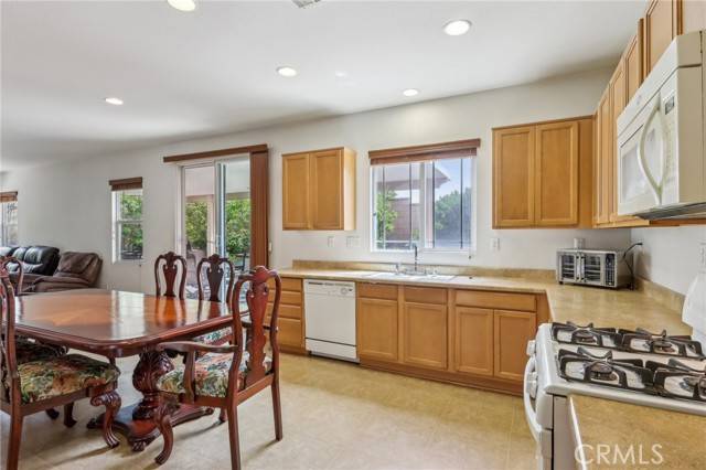Fontana, CA 92336,7055 Springtime Avenue