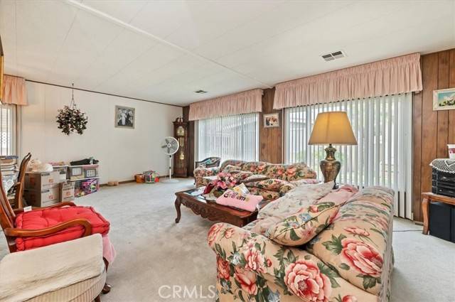 Placentia, CA 92870,345 Crestlake