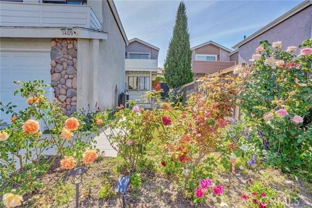 Huntington Beach, CA 92648,1409 Lakeside Lane