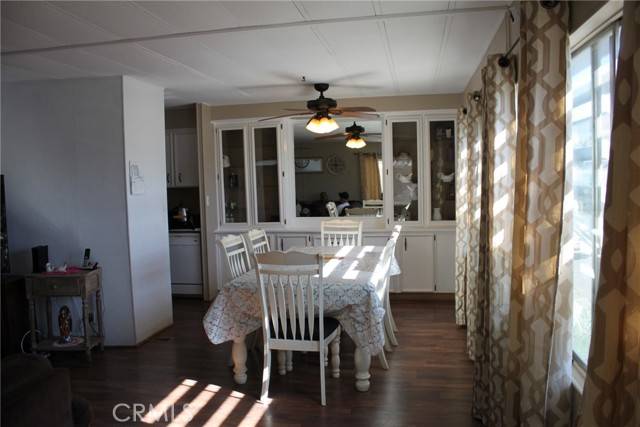 Hemet, CA 92543,725 W Thornton #122