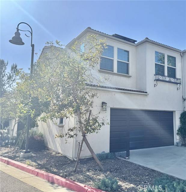 Glendora, CA 91740,299 E Arrow Highway #4