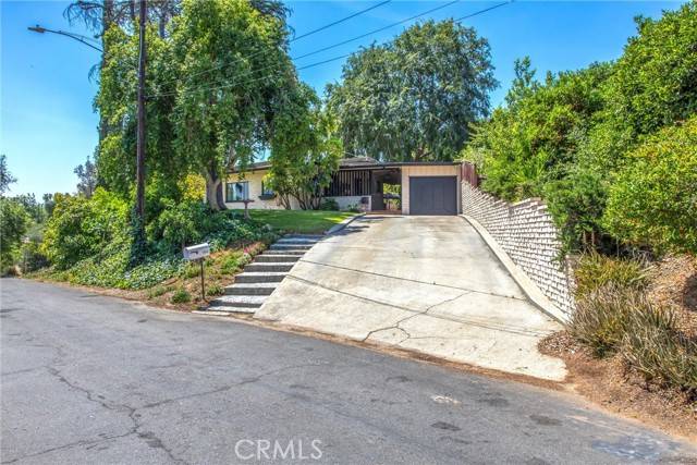 Riverside, CA 92506,1872 Arroyo Drive
