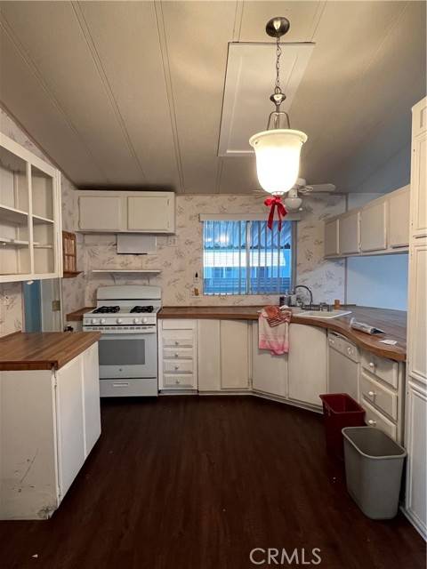 Homeland, CA 92548,26151 Kentia Palm Drive