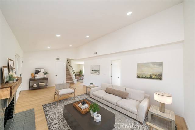 Rialto, CA 92376,987 N Beechwood Avenue