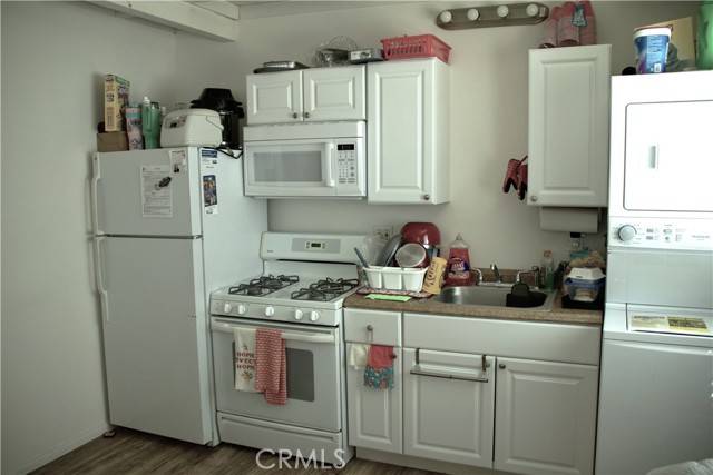 29 Palms, CA 92277,71942 Buena Vista Drive
