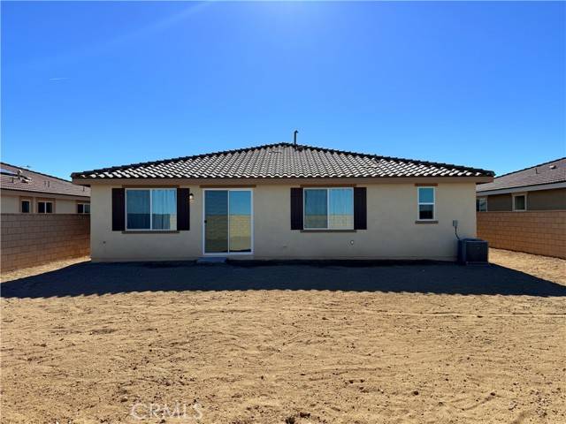 Victorville, CA 92392,11762 Far Hills Lane