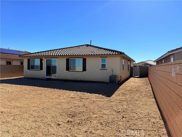 Victorville, CA 92392,11762 Far Hills Lane