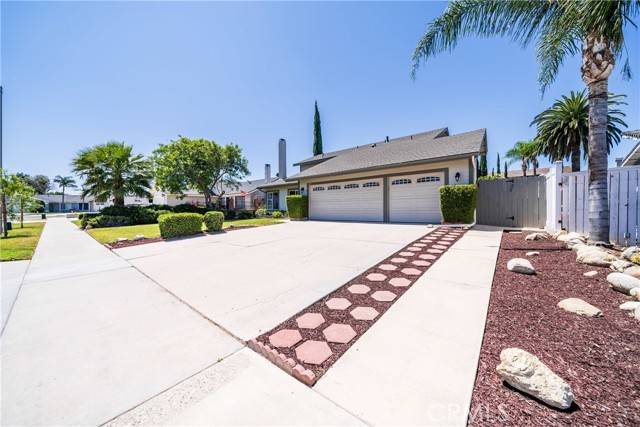 Corona, CA 92878,1218 Kingsdale Drive