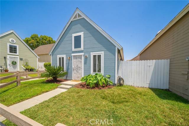 Fontana, CA 92337,14606 Woodland Drive #10