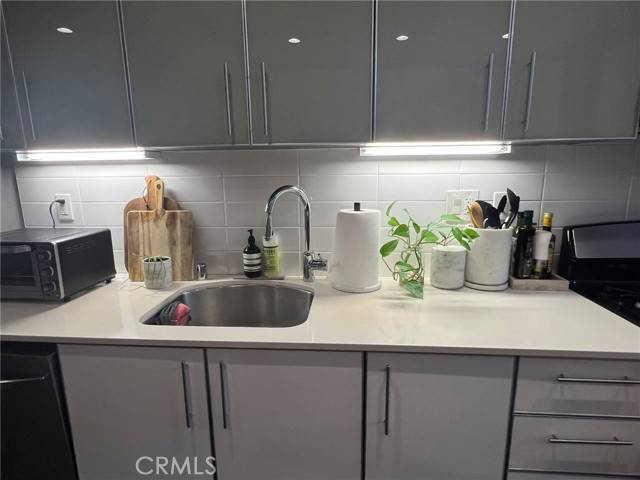 Marina Del Rey, CA 90292,4215 Glencoe Avenue #129