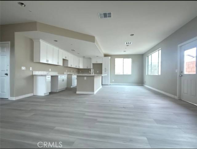Fontana, CA 92336,7398 N Maple Avenue
