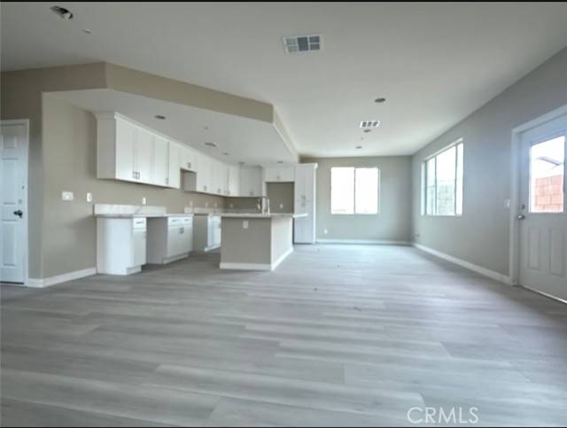 Fontana, CA 92336,7398 N Maple Avenue