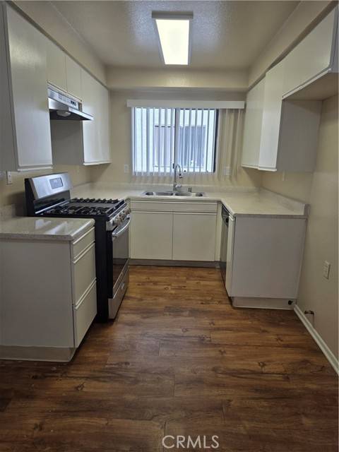 Glendale, CA 91202,618 W Dryden Street #103