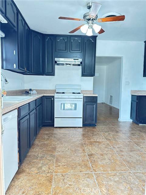 Hemet, CA 92543,516 S Taylor Street