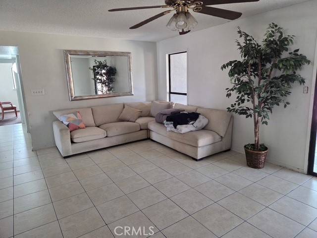 Clovis, CA 93612,3644 Manila Avenue