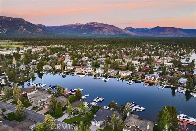 South Lake Tahoe, CA 96150,276 Beach Drive