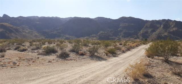 29 Palms, CA 92277,74200 Rocky Rd