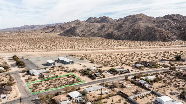 Joshua Tree, CA 92252,62113 Desert Air