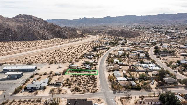 Joshua Tree, CA 92252,61993 Sunburst