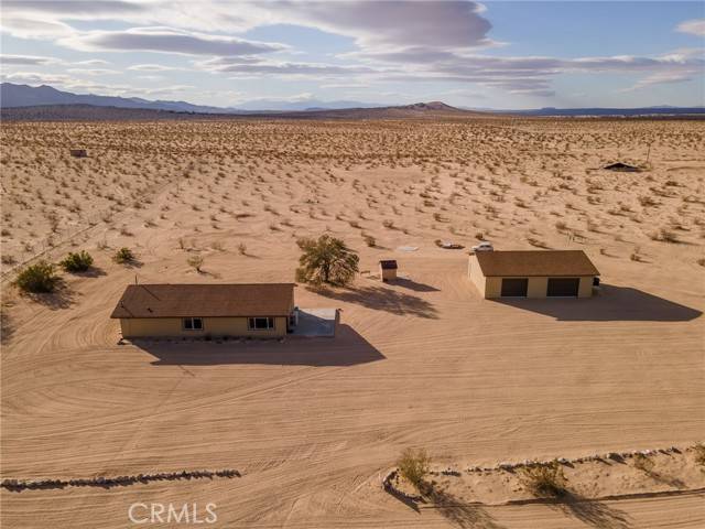 29 Palms, CA 92277,5774 Primrose