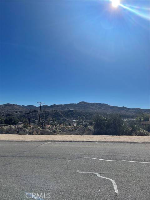 Yucca Valley, CA 92284,11 Pinon