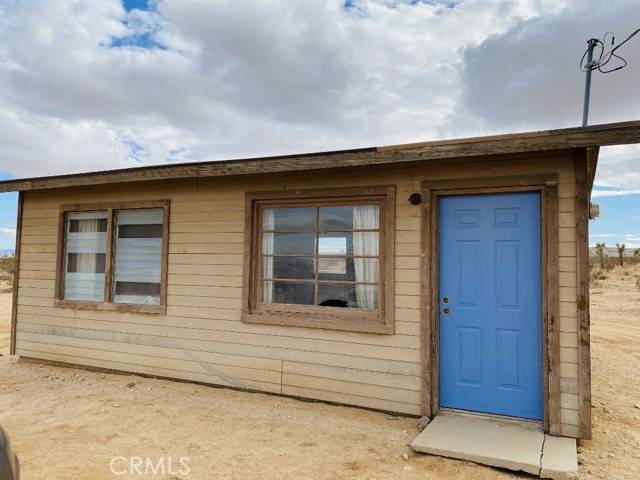 Landers, CA 92285,59421 Lutz Lane