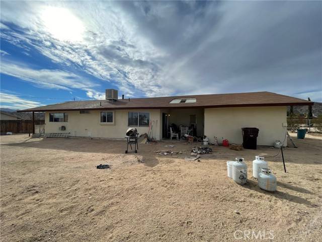 Joshua Tree, CA 92252,4555 Avenida La Candela