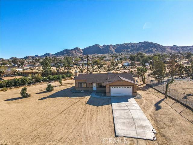 Joshua Tree, CA 92252,60323 Granada Drive