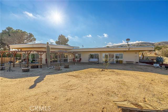 Llano, CA 93544,31702 Golf Place