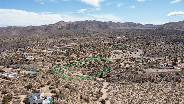 Yucca Valley, CA 92284,9486 Carmelita