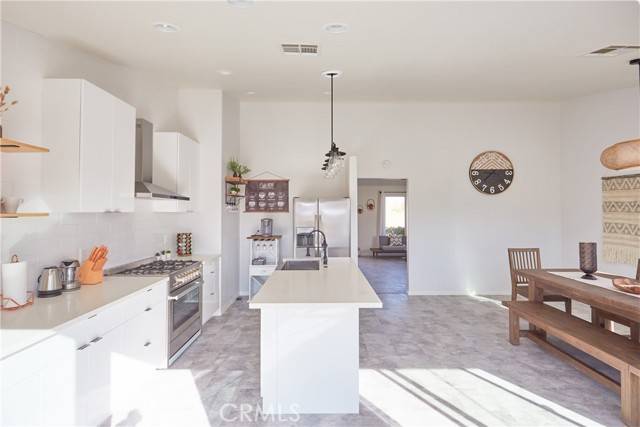 Joshua Tree, CA 92252,62257 Crestview Drive