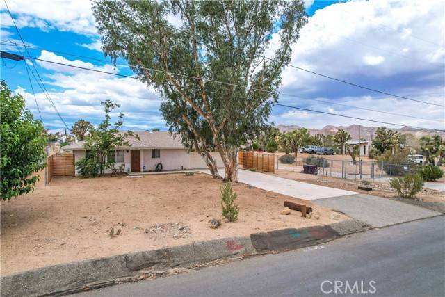 Yucca Valley, CA 92284,7474 Lucerne Vista Avenue