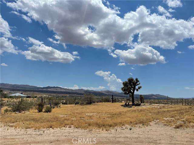 Yucca Valley, CA 92284,5828 Linda Lee Drive