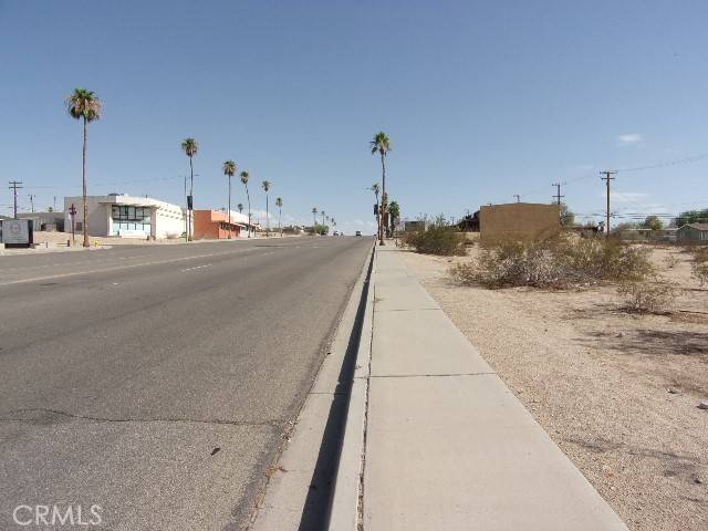 29 Palms, CA 92277,5915 Adobe